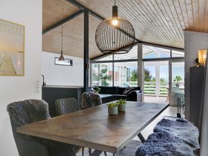 23756410-Ferienhaus-6-Strøby-300x225-5