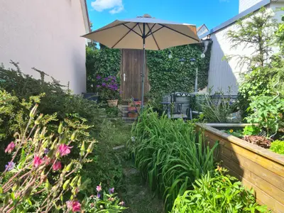 Blick auf Gartensitzplatz