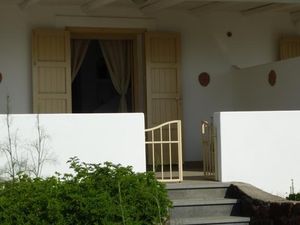 22946469-Ferienhaus-6-Stromboli-300x225-4