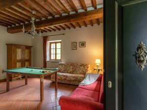 23670285-Ferienhaus-9-Subbiano-300x225-3