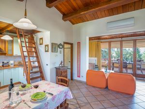 23743942-Ferienhaus-6-Subbiano-300x225-2