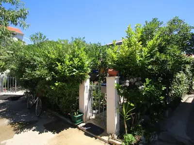 Ferienhaus für 7 Personen in Sućuraj 2/10