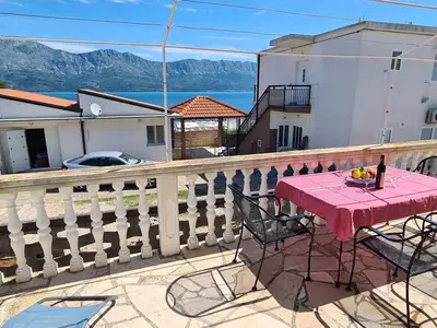 Ferienhaus für 5 Personen (65 m²) in Sućuraj 2/10