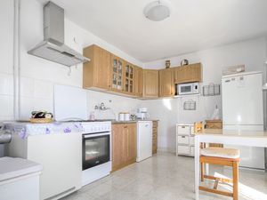 23752281-Ferienhaus-8-Suhač-300x225-5