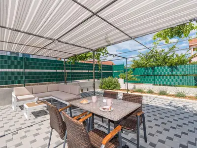 Ferienhaus für 6 Personen (80 m²) in Sukošan 8/10