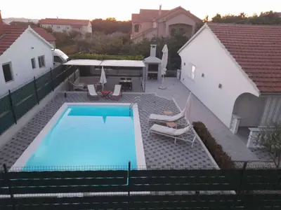Ferienhaus für 6 Personen (80 m²) in Sukošan 1/10