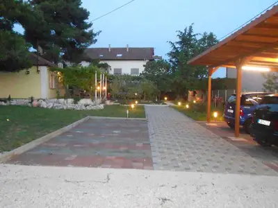 Ferienhaus für 8 Personen (135 m²) in Sukošan 2/10