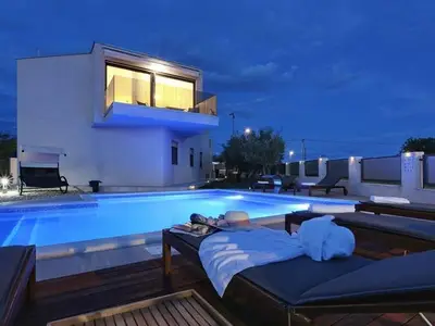 Ferienhaus für 8 Personen in Sukošan 3/10