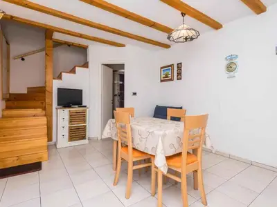 Ferienhaus für 3 Personen (50 m²) in Sukošan 1/10