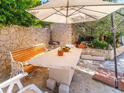 Ferienhaus für 8 Personen in Supetar 8/10