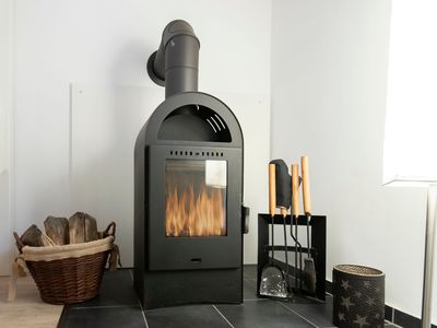 Kamin-/Ofen