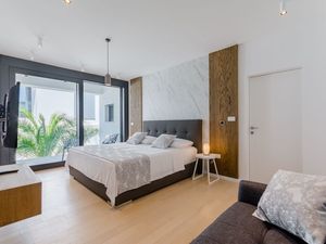 21691195-Ferienhaus-8-Sutivan-300x225-2