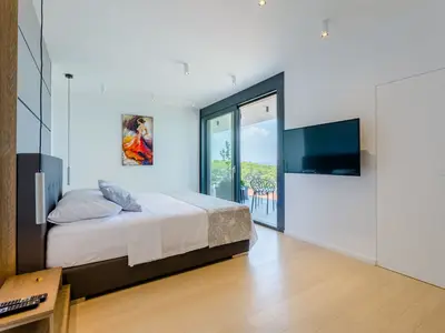 Ferienhaus für 8 Personen (300 m²) in Sutivan 8/10