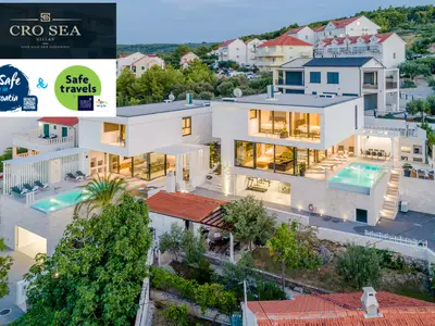 Ferienhaus für 16 Personen (620 m²) in Sutivan 1/10