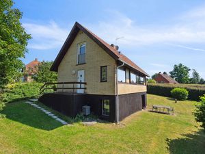 24056815-Ferienhaus-6-Svaneke-300x225-2