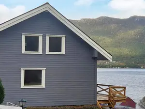 Ferienhaus für 9 Personen (120 m²) in Svelgen