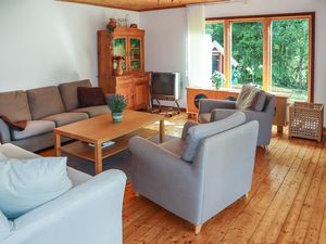 23754542-Ferienhaus-6-Svenljunga-300x225-3