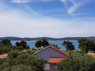 Ferienhaus für 4 Personen (55 m²) in Sveti Filip i Jakov 1/10