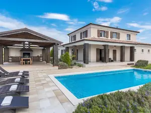 Ferienhaus für 12 Personen (265 m²) in Juršići