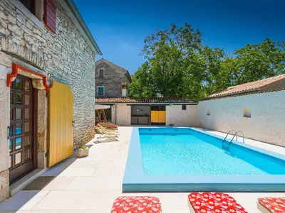 pool