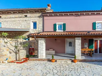 Ferienhaus für 5 Personen (100 m²) in Svetvinčenat 2/10