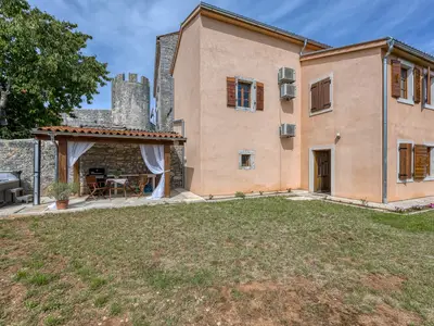 Ferienhaus für 6 Personen (142 m²) in Svetvinčenat 5/10