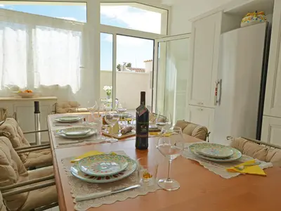 DiningRoom