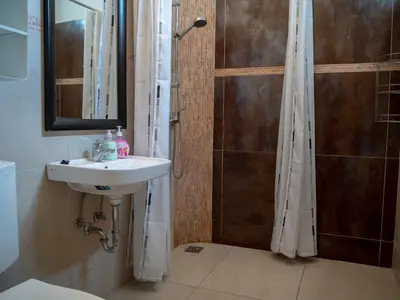 Bad/Dusche