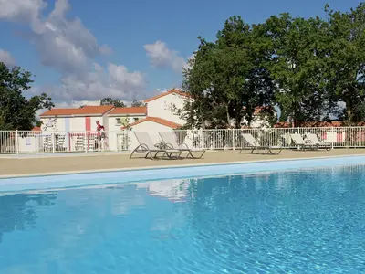 PoolOfHouse