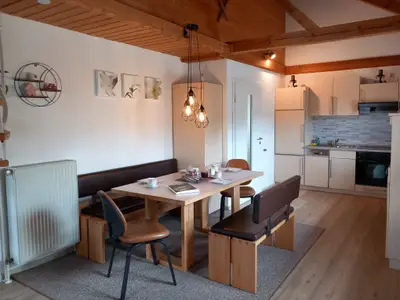 Küche und Essbereich