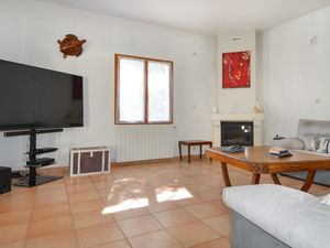 24047579-Ferienhaus-6-Tarascon-300x225-3