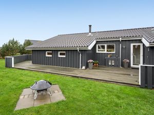 23866496-Ferienhaus-8-Tarm-300x225-0