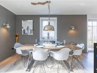 DiningRoom