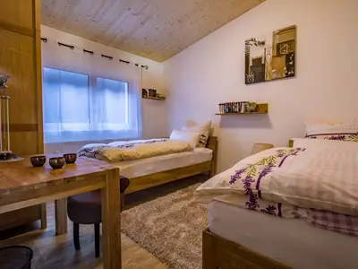 Schlafzimmer 2 mit getrennten Betten