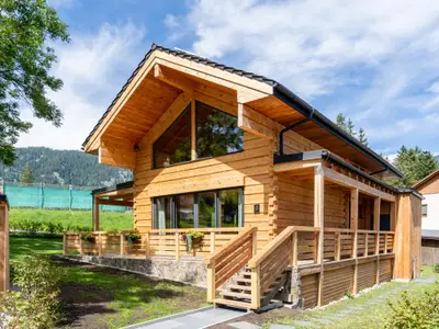 Außenseite Ferienhaus [Sommer]