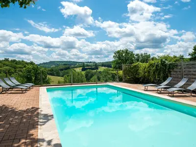 PoolOfHouse