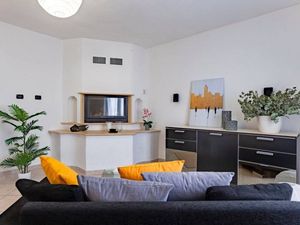 23588643-Ferienhaus-6-Telti-300x225-0