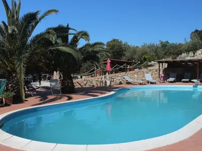 PoolOfHouse