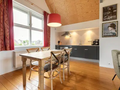 DiningRoom