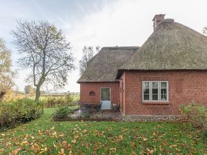 23531128-Ferienhaus-4-Tetenbüll-300x225-1