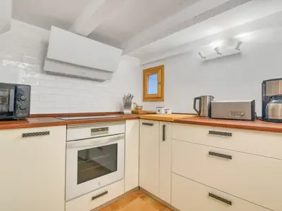 KITCHEN, INSIDE