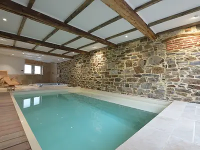 PoolOfHouse