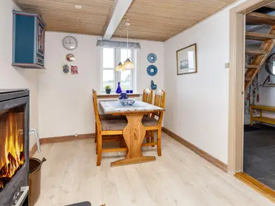 Indoor Indoor