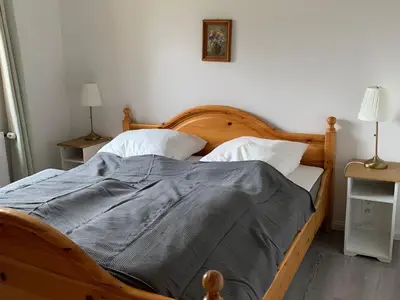 großes Schlafzimmer 1