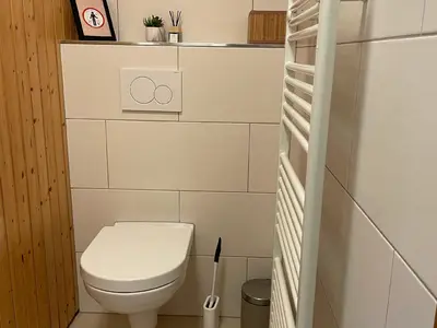 Toilette im Badezimmer