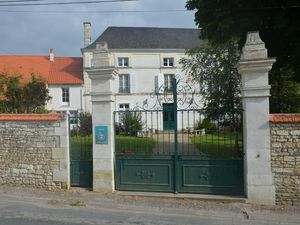 Ferienhaus für 9 Personen (250 m&sup2;) in Thurageau