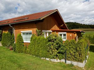 22141709-Ferienhaus-5-Thurmansbang-300x225-1