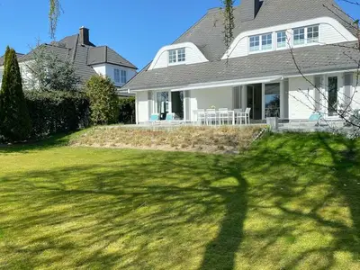 Ferienhaus für 8 Personen (200 m²) in Timmendorfer Strand 1/10