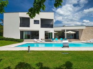 23949787-Ferienhaus-8-Tinjan-300x225-5