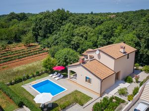 Ferienhaus für 6 Personen (116 m²) in Tinjan